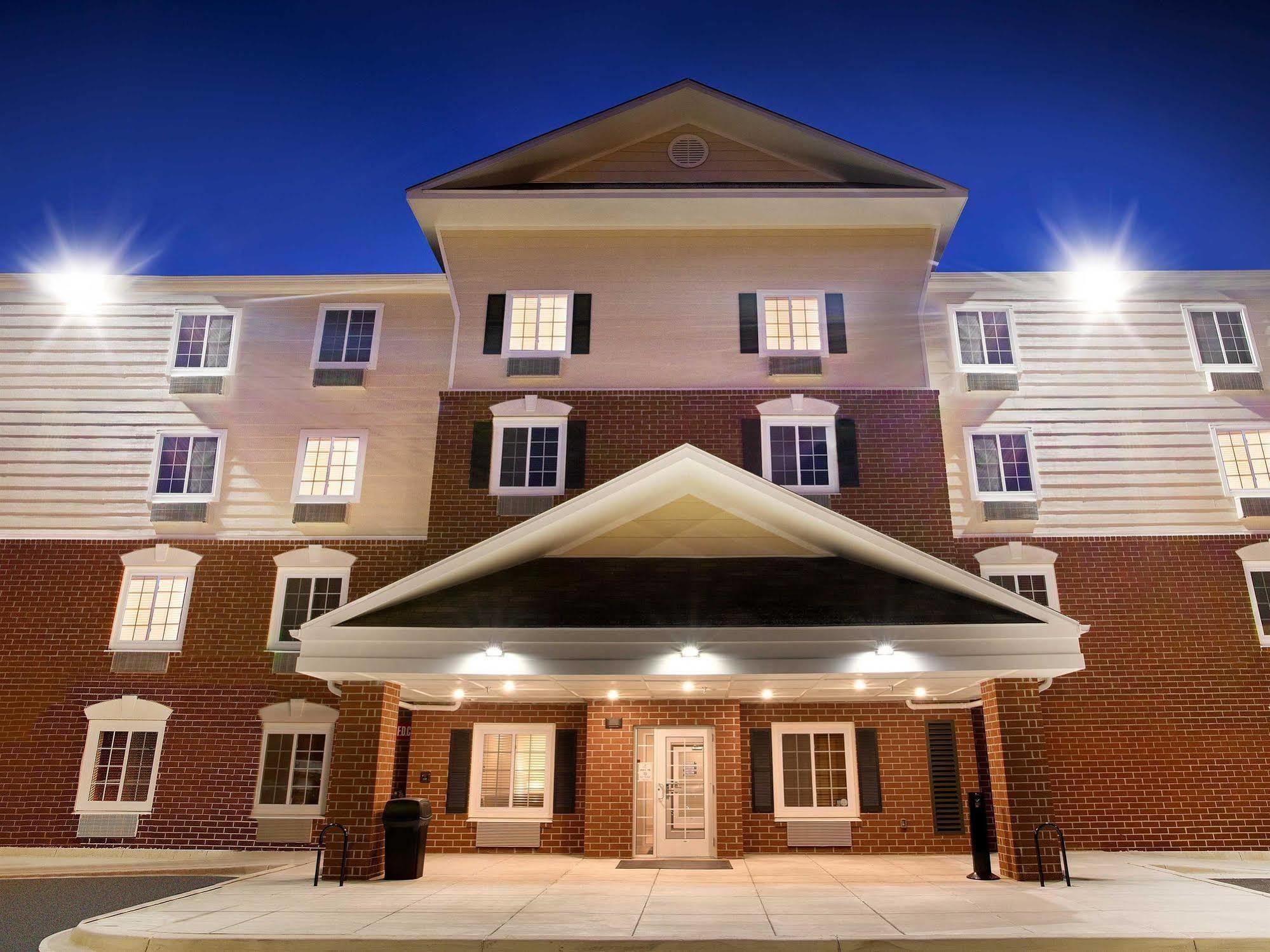 Woodspring Suites Frederick I-70 Экстерьер фото