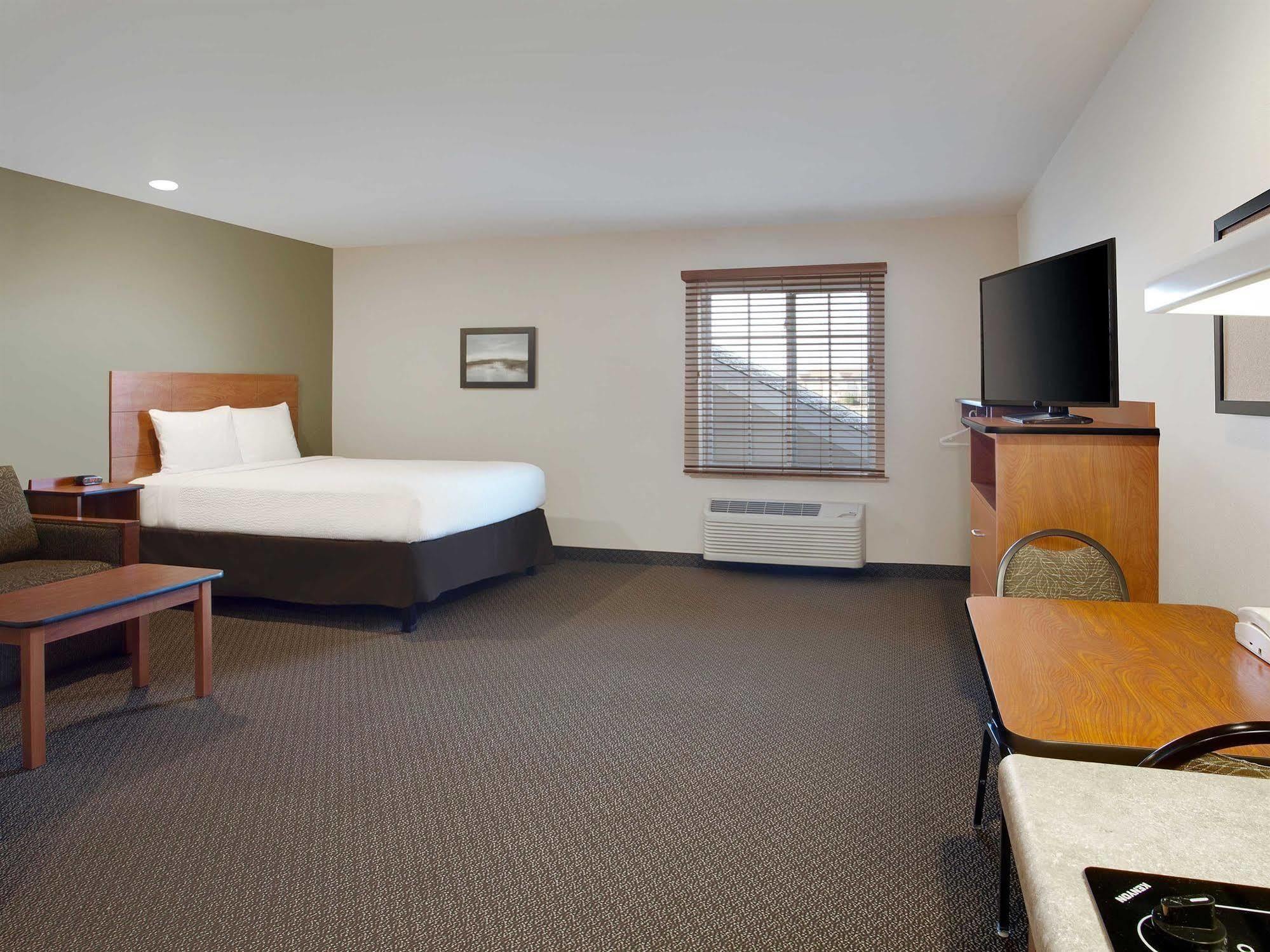 Woodspring Suites Frederick I-70 Экстерьер фото